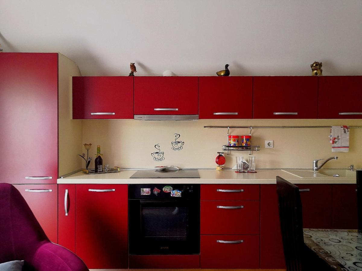 ツェティニェApartman Sunnyアパートメント エクステリア 写真